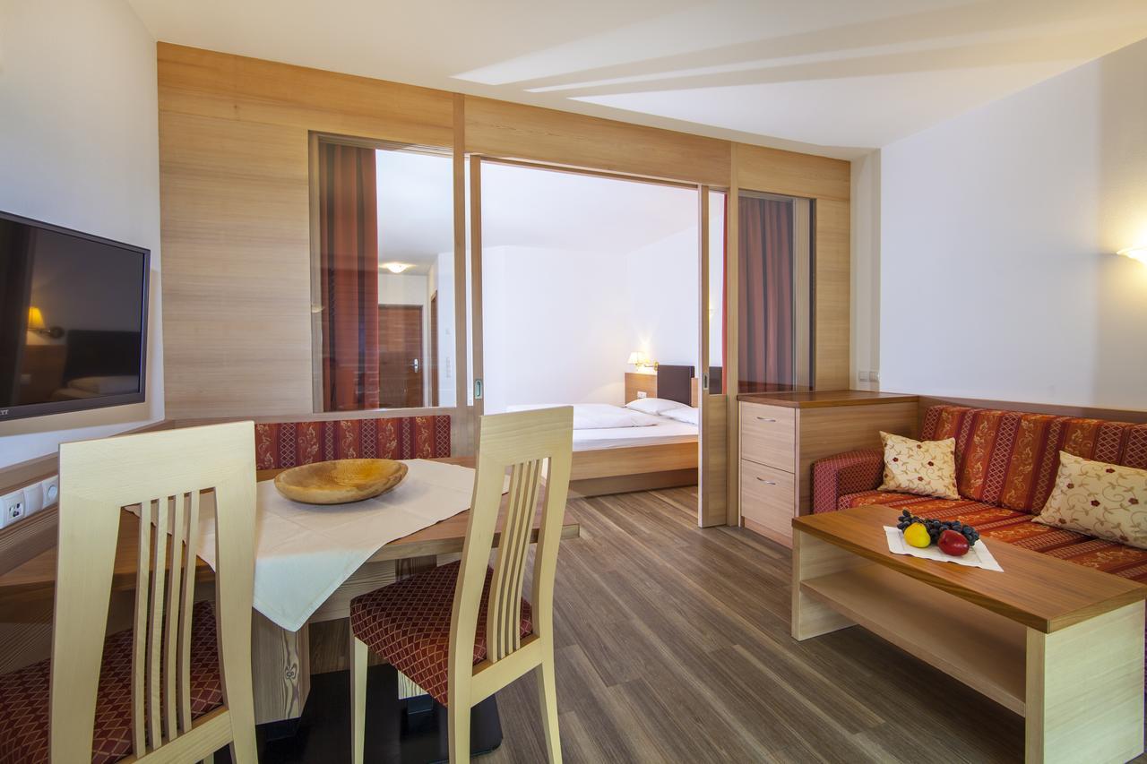 Das Mitterplarser Hotel Lagundo Ngoại thất bức ảnh